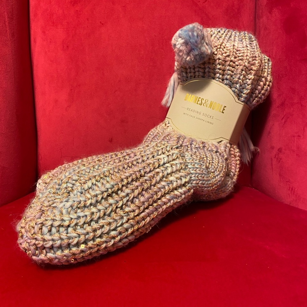 Barnes and Noble Pink Texture Reading Socks